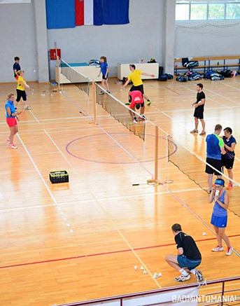 Zajęcia grupowe badmintona dla dorosłych